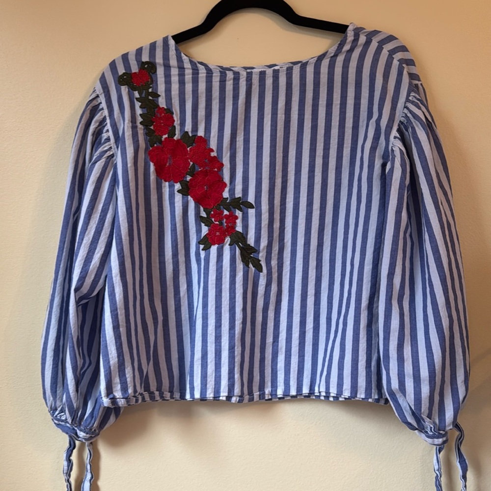 Floral embroidery striped blouse - medium